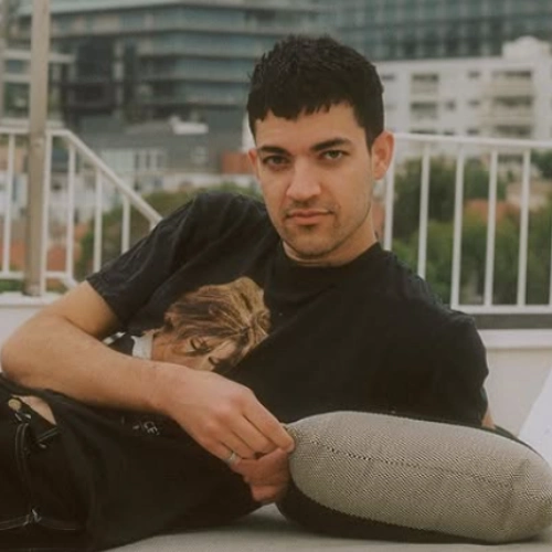 Adam Faze